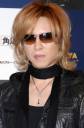 【芸能】X JAPAN・YOSHIKIが渋谷の書店に約1時間缶詰状態に…出待ちのファンが約1500人殺到し身動きとれず