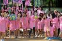 【韓国】「豊文女子高の運動場に現れた女神たち」(写真)